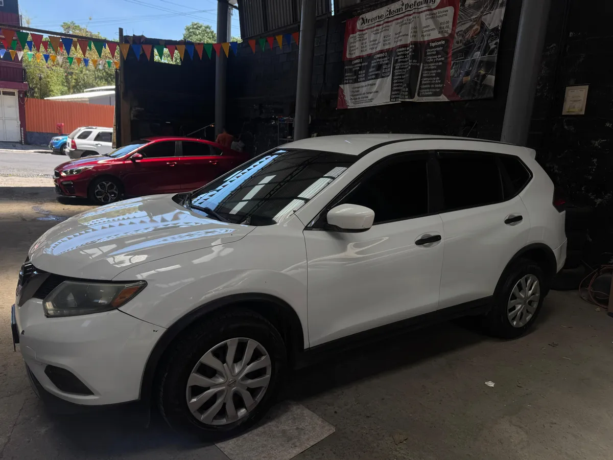 Nissan Rogue 2016 - vista 3