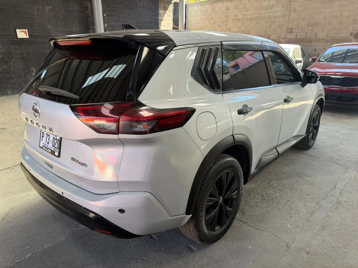 Nissan Rogue 2021 - vista 4
