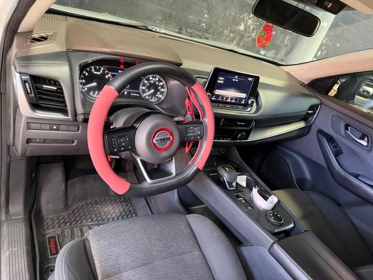 Nissan Rogue 2021 - vista 5