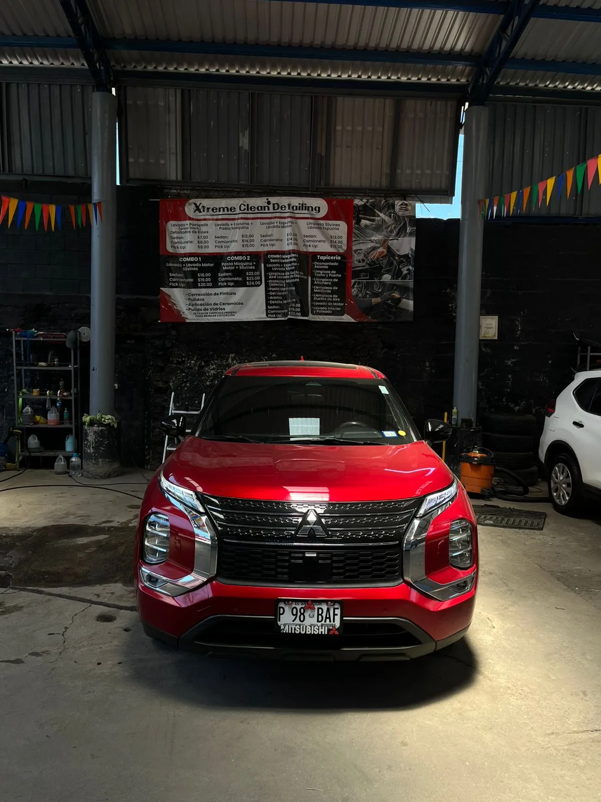 Mitsubishi Outlander 2023 - vista 3