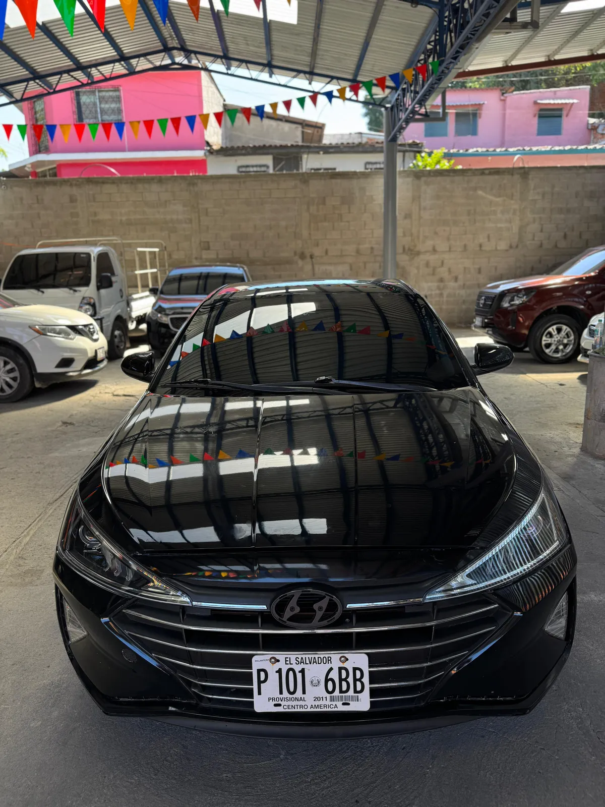 Hyundai Elantra 2019 - vista 2