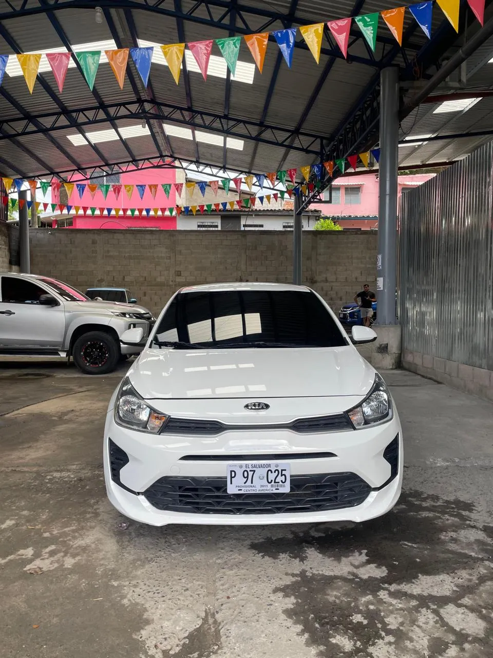 Kia Rio 2021 - vista 2